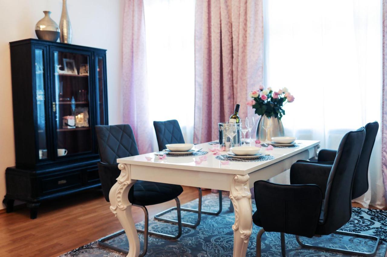 Sophies Place Augarten - Imperial Lifestyle Parking Apartment Wien